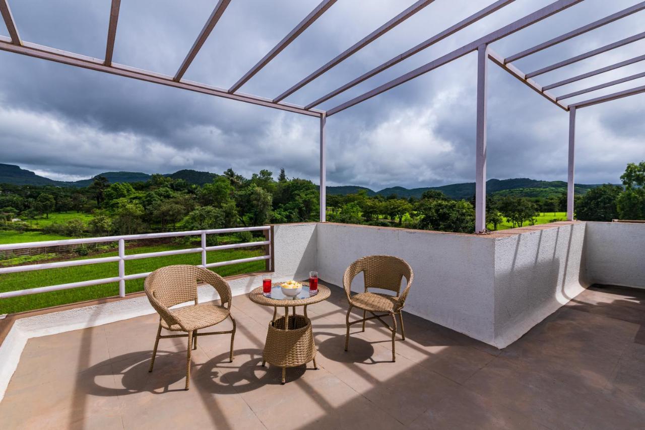 Saffronstays Aster, Plunge Pool Villa With Garden, 로나발라 외부 사진
